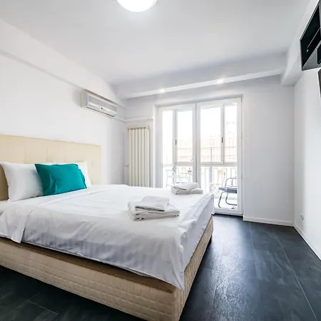 Modern - Romana Square Apartment *