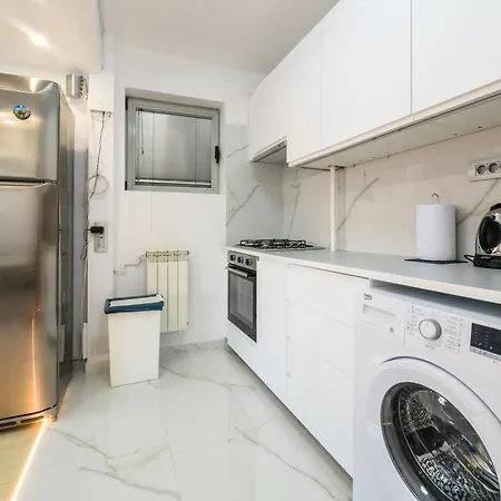 Modern - Romana Square Bucharest