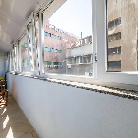 Apartment Modern - Romana Square