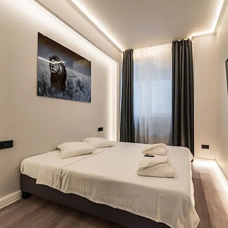 Modern - Romana Square Bukarest