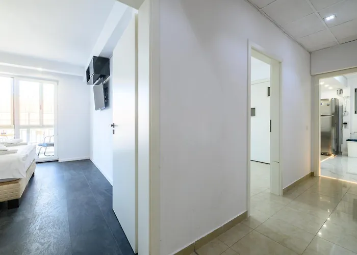 Modern - Romana Square 부쿠레슈티