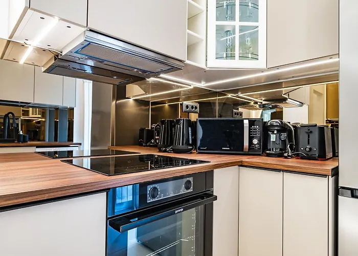 Modern - Romana Square Apartman