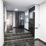 Modern - Romana Square Apartamento