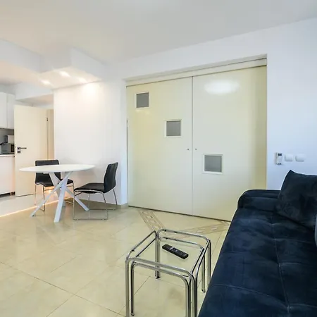 Modern - Romana Square 布加勒斯特