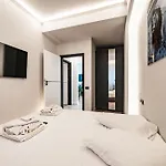 Modern - Romana Square * Bukurešť