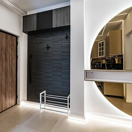 Modern - Romana Square Apartamento